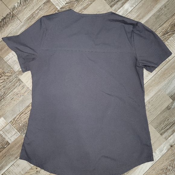 Cherokee women's scrub top - Picture 3 of 3